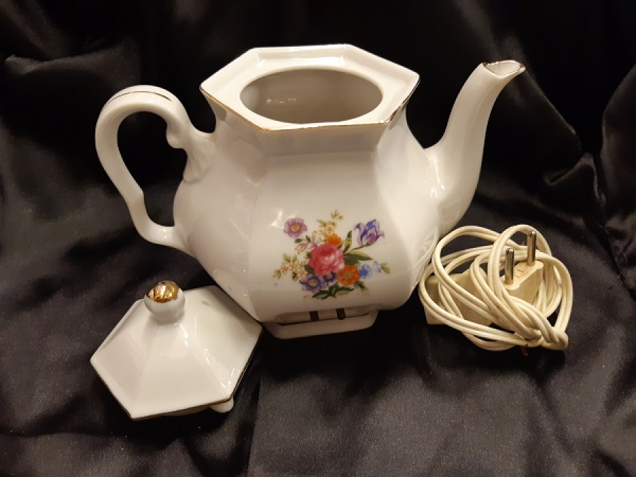 ELEKTRİKLİ PORSELEN KAPAKLI DEMLİK ÇAYDANLIK JAPON