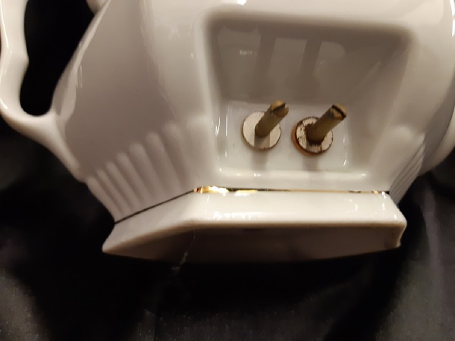 ELEKTRİKLİ PORSELEN KAPAKLI DEMLİK ÇAYDANLIK JAPON