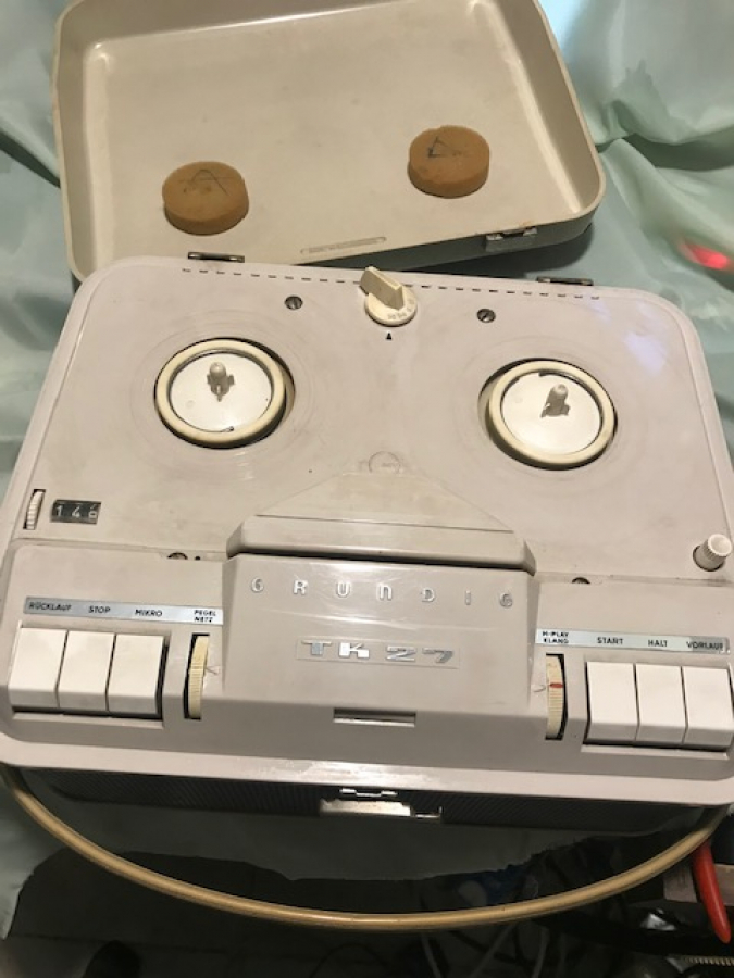 GRUNDIG TK 27 MAKARALI 6 LAMBALI TEYP CALAR ALMAN MALI 220 VOLT