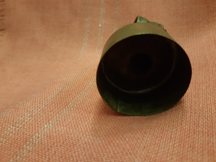 OTO TAMİRHANELERDE  YAG TENEKELERİNIN KAPAK KISMINA TAKILAN AGIZ