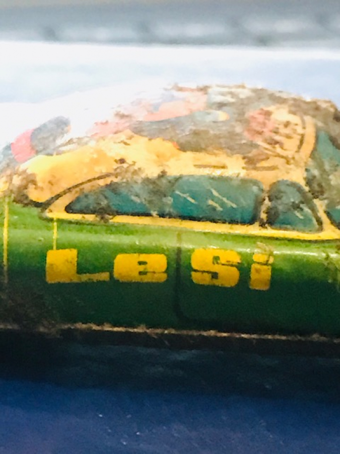 YERLİ LESİ TENEKE OYUNCAK UFAK BOY ARABA 