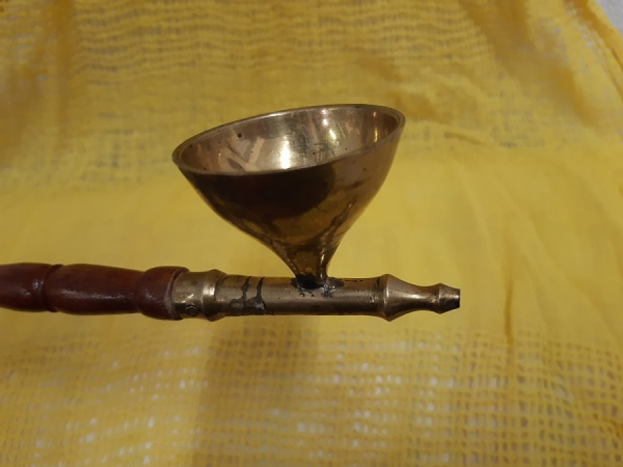 AHŞAP VE BRONZ MUM SÖNDÜRME APARATI 