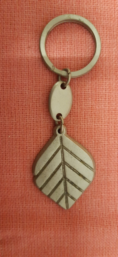 CINAR YAPRAGI METAL ANAHTARLIK