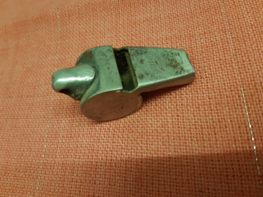 ARTEGIREN MOGAMS MANTARLI METAL İŞARET DÜDÜK