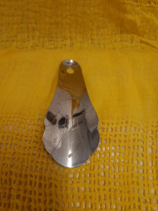 KROM CELİK PASLANMAZ UZERİ KALEM İŞLEMELİ KERATA AYAKKABI GİYMAK İÇİN ÇEKEÇEK 