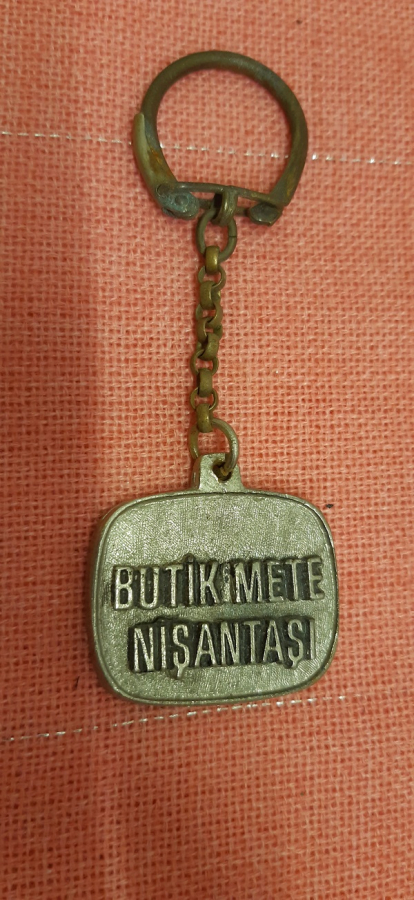 BUTİK METE NİŞANTAŞI METAL ANAHTARLIK