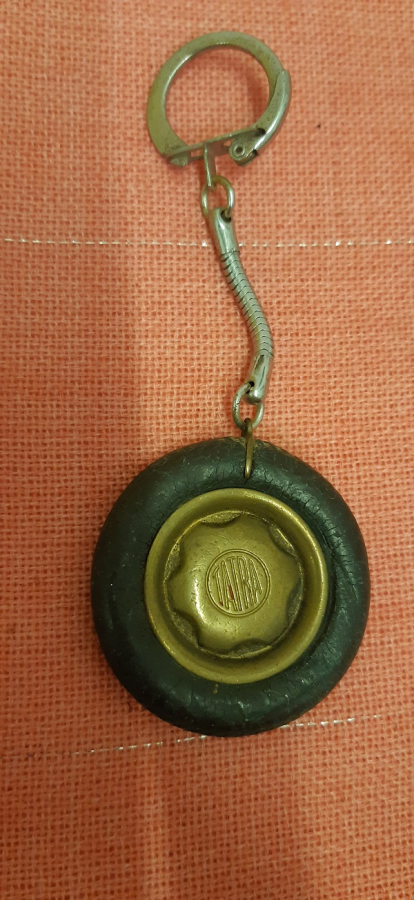 TATRA OTO LASTİK ANAHTARLIK