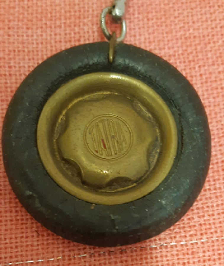 TATRA OTO LASTİK ANAHTARLIK