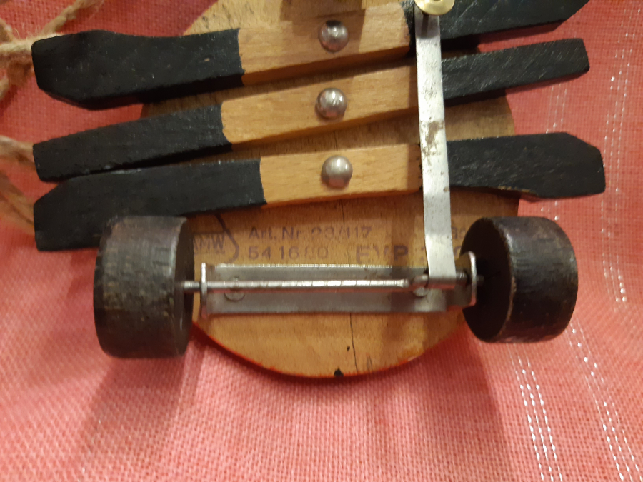 OYUNCAK İPLİ CEKİNCE AYAKLAR HAREKET EDİYOR UĞUR BÖCEĞİ ALMAN MALI