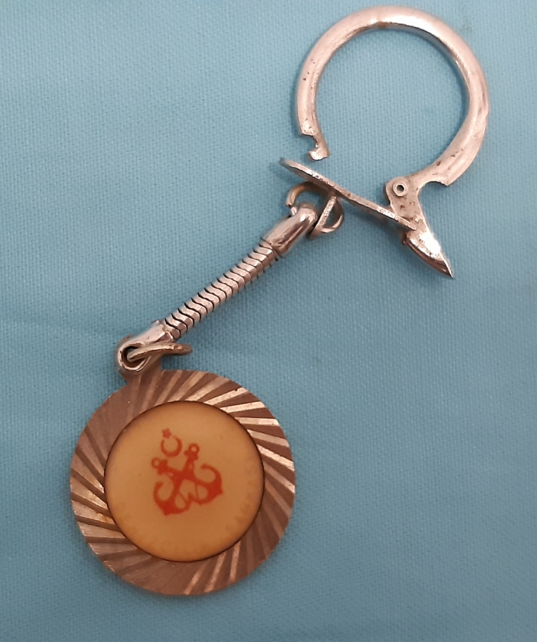 DENİZCİLİK BANKASI METAL ORTADA  CIPALI ANAHTARLIK