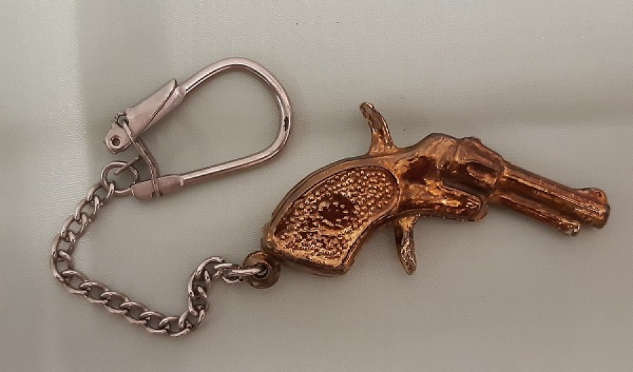 SİLAH ŞEKLİNDE METAL ANAHTARLIK