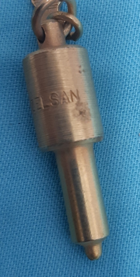 D DIZELSAN BEPİL ENJEKTÖR ANAHTARLIK  DİZEL ARACLARDA KULLANILAN MAZOT ENJEKTÖRÜ MAKETİNDEN YAPILMA