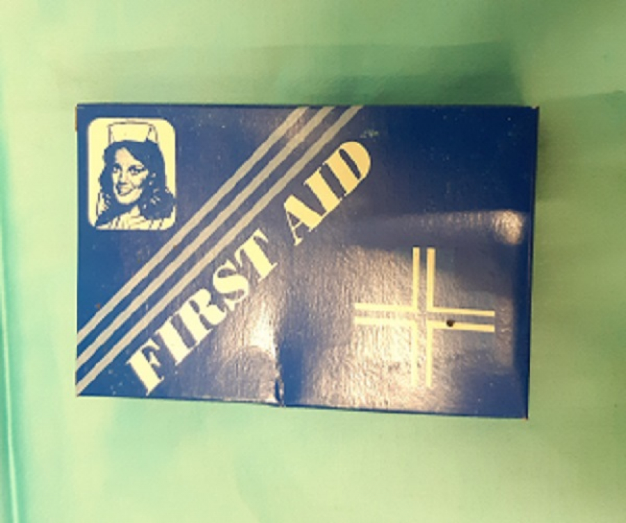 FIRST AID KIT PREMIER SECOURS MADE İN GERMANY MERCEDES BAGAJ İLK YARDIM KUTUSU