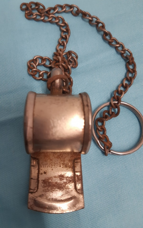 POLICE SPECIAL 1950 GERMANY METAL MANTAR TOPLU DÜDÜK