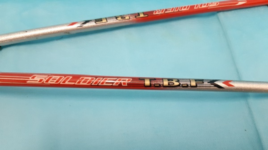 BADMİNDON PROFOSYENEL FEDERASYON ONAYLI  TENNİS RAKETİ 3 ADET OYUN TOPU