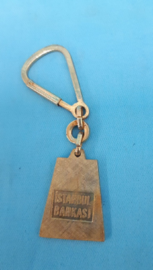 1953 İSTANBUL BANKASI METAL ANAHTARLIK 