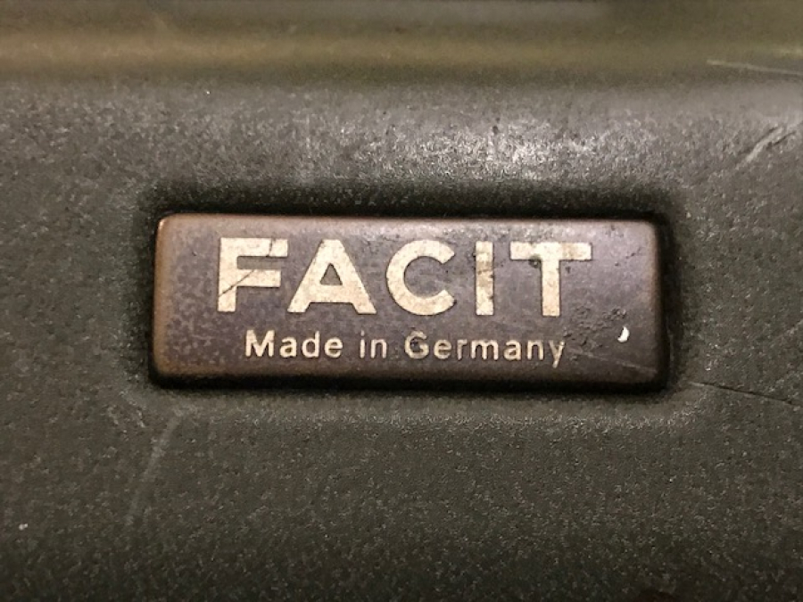 FACİT MOD NE TUŞLU MEKANİK ELEKTİRİKLİ YEŞİL TUŞLU HESAP MAKİNASI