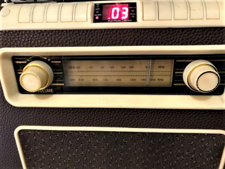 RETRO CLASSİC LİNE SOUNDMASTER RCD 1500 DBL RADİO CD MP 3 CANTA RADYO 3 DALGA