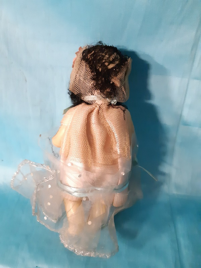 TUL ELBİSELİ PLASTİK OYUNCAK GELİN BEBEK