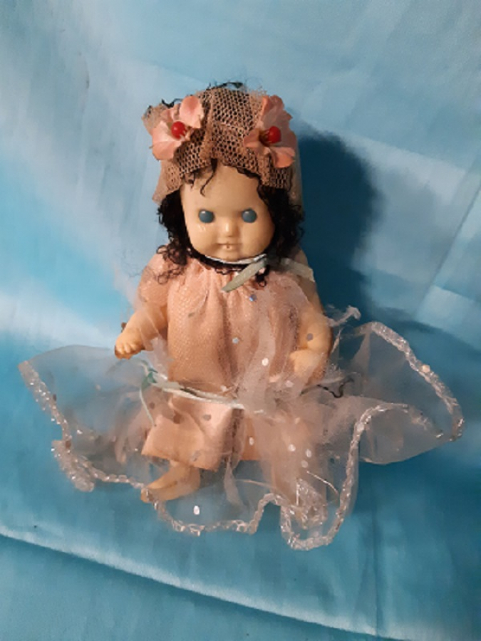 TUL ELBİSELİ PLASTİK OYUNCAK GELİN BEBEK