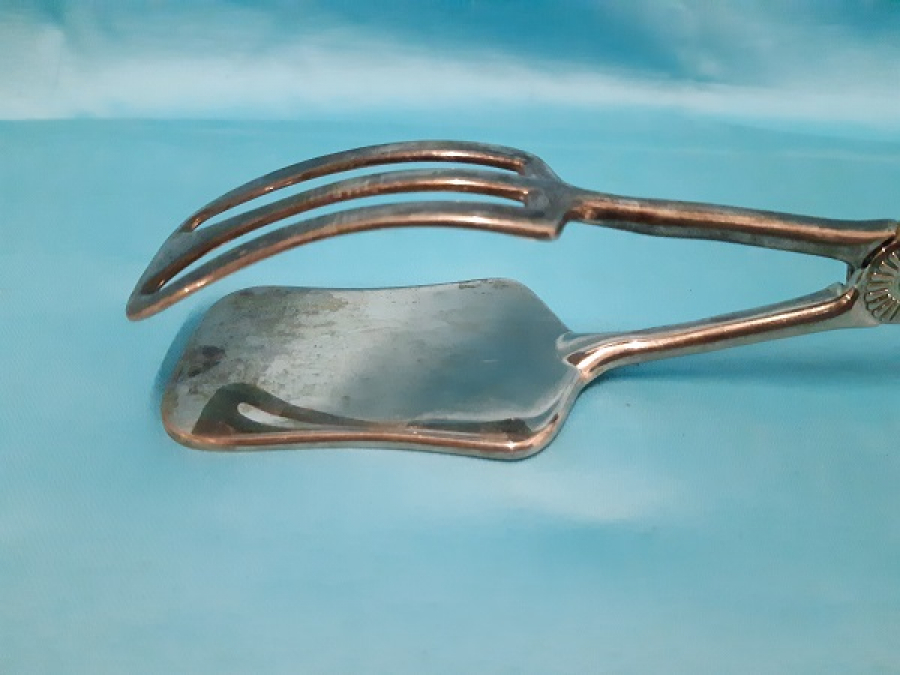 PASTA  KEKKURABİYE SERVİS GÜMÜŞ KAPLAMA SERVİS TUTUCU MAŞA 