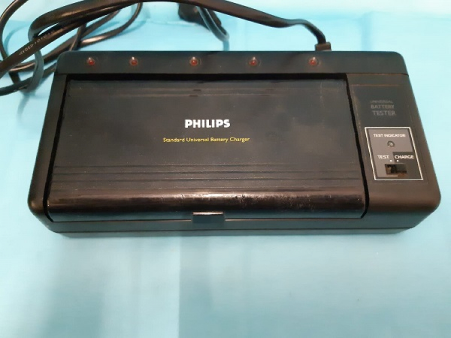 PHILIPS STANDARD UNİVERSAL  BATTERY CHARGER TÜM ŞARJLI PİLLER İÇİN ŞARJ YAPMA MAKİNESİ