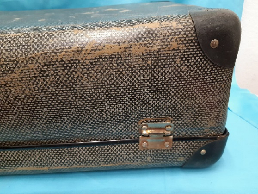 ORTA BOY 1960 KİLİTLİ SEYAHAT BAVUL 