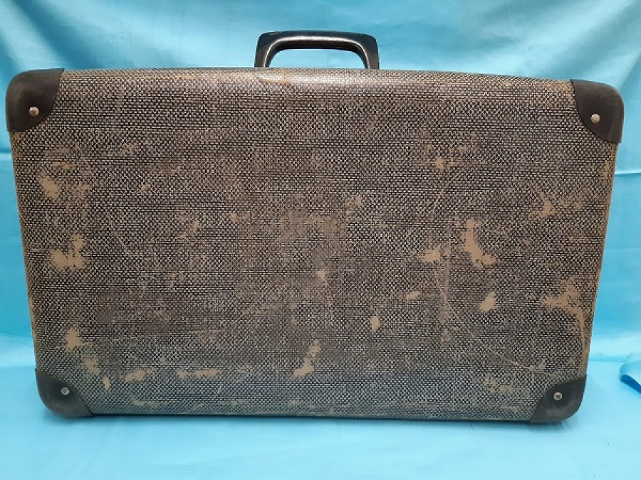 ORTA BOY 1960 KİLİTLİ SEYAHAT BAVUL 