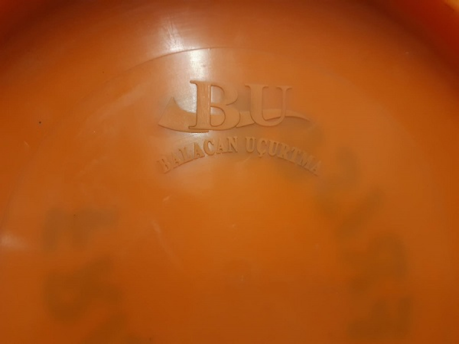 YERLİ BALACAN UCURTMA BİBRİRİNE ATILAN YUVARLAK DEİŞİK RENKLERDE DİSK FRISBEE OYUN ALETİ OYUNCAK