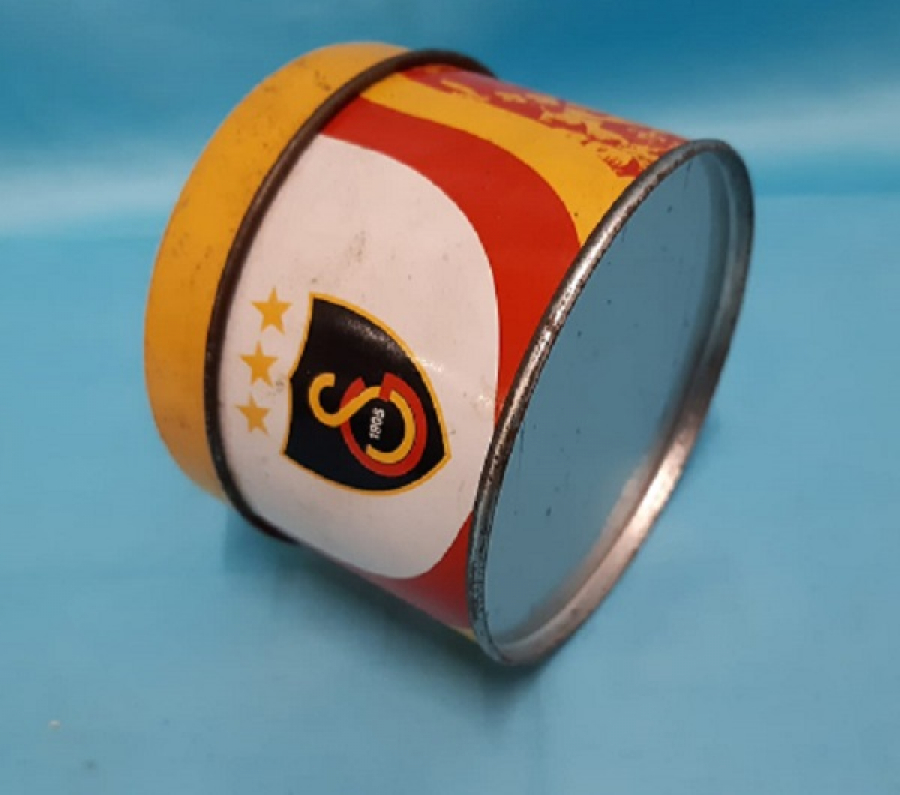 GALATASARAY FUTBOL TAKIM SARI KIRMIZI TENEKE KUTU 