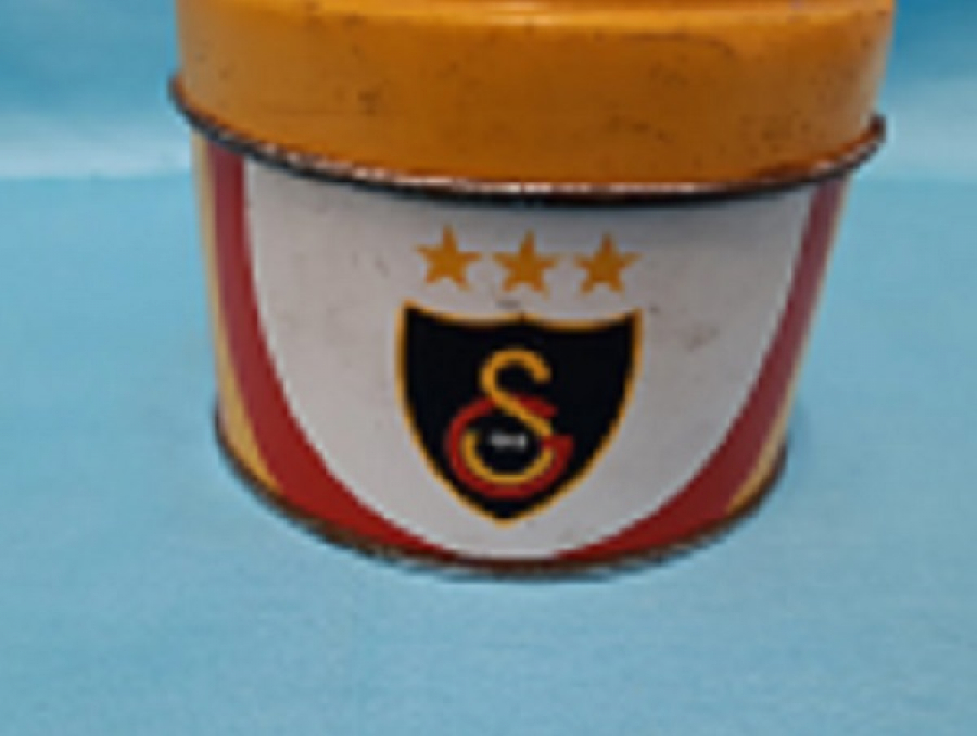 GALATASARAY FUTBOL TAKIM SARI KIRMIZI TENEKE KUTU 