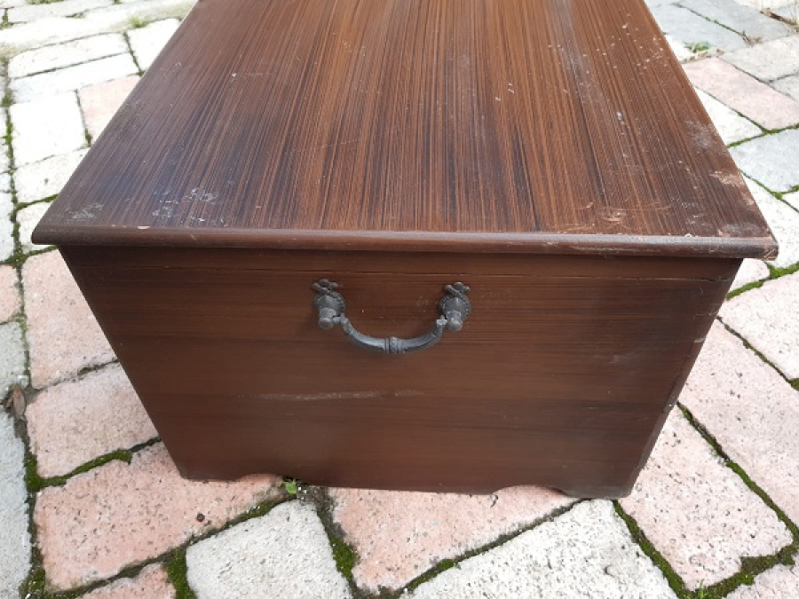 PAMUK BANK KÜLTÜR VAKFI AHŞAP CEKMECELİ KAPAKLI  KUTU