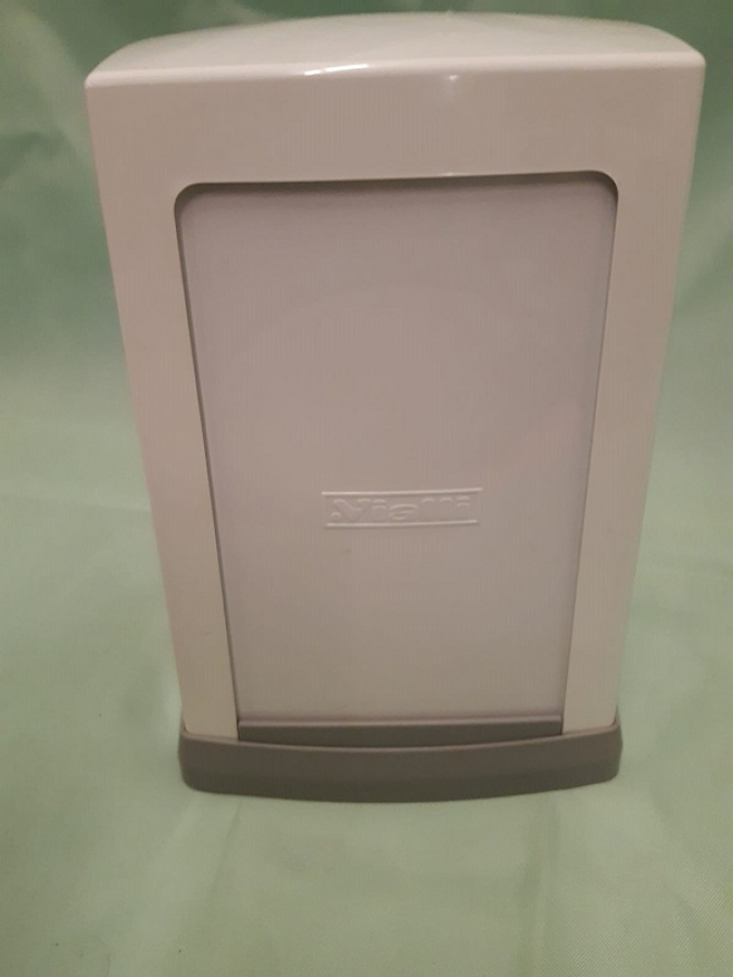 YENİ RAKI PECETELİK VİALLİ MİKA YENİ RAKI REKLAMLI MASA ÜZERİ KAGIT OTAMATİK PEÇETE KUTUSU 