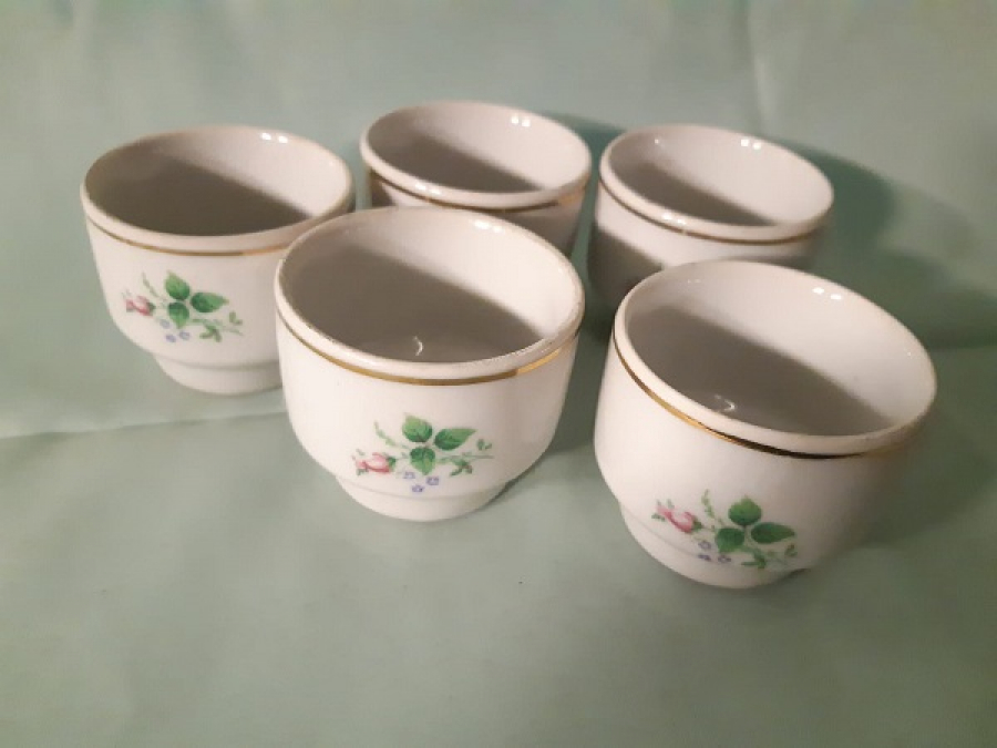 PORSELEN 5 ADET ZARF FİNCANI KENARLAR EL CEKME YALDIZ