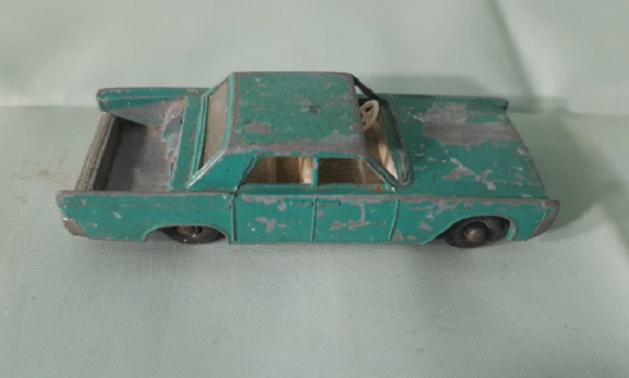  BY LESNEY MATCHBOX SERIES NO: 31 LINCOLN CONTINENTAL METAL ARABA 1970