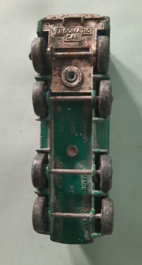 MATCHBOX SUPERFAST No.32c LEYLAND BP PETROL TANKER BOXED 1970 