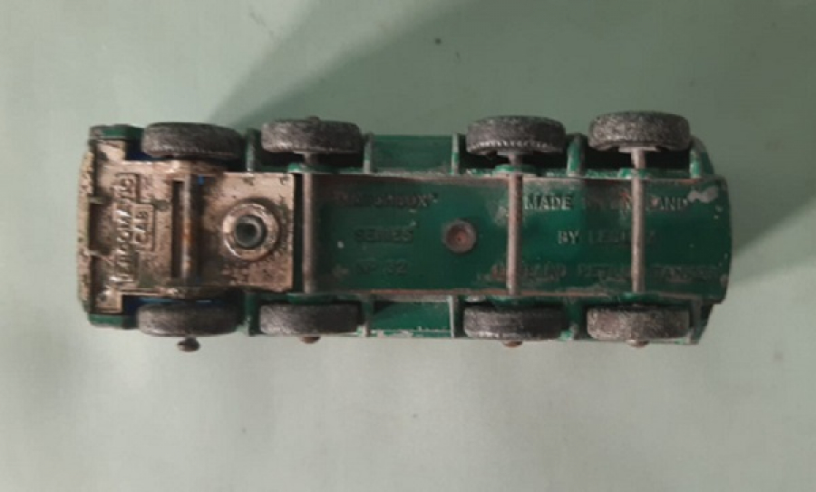 MATCHBOX SUPERFAST No.32c LEYLAND BP PETROL TANKER BOXED 1970 