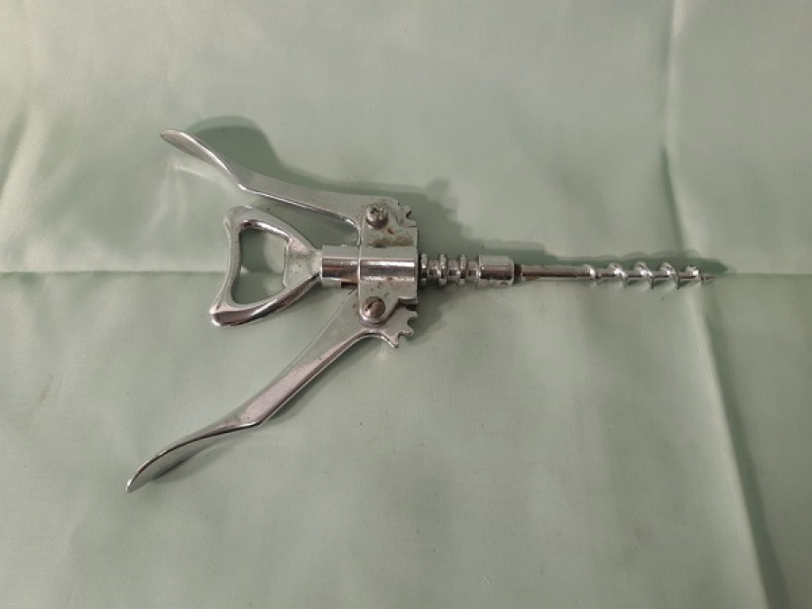 ŞİŞE ŞARAP MANTAR AÇACAK METAL MEKANİK  TİRBUŞON 