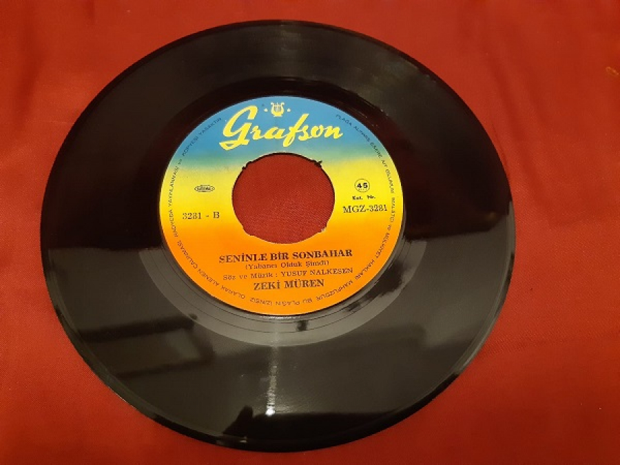 GRAFSON . ZEKİ MÜREN A YOLLAR UZAK GELEMEDİM B. SENİNLE BİR SON BAHAR 