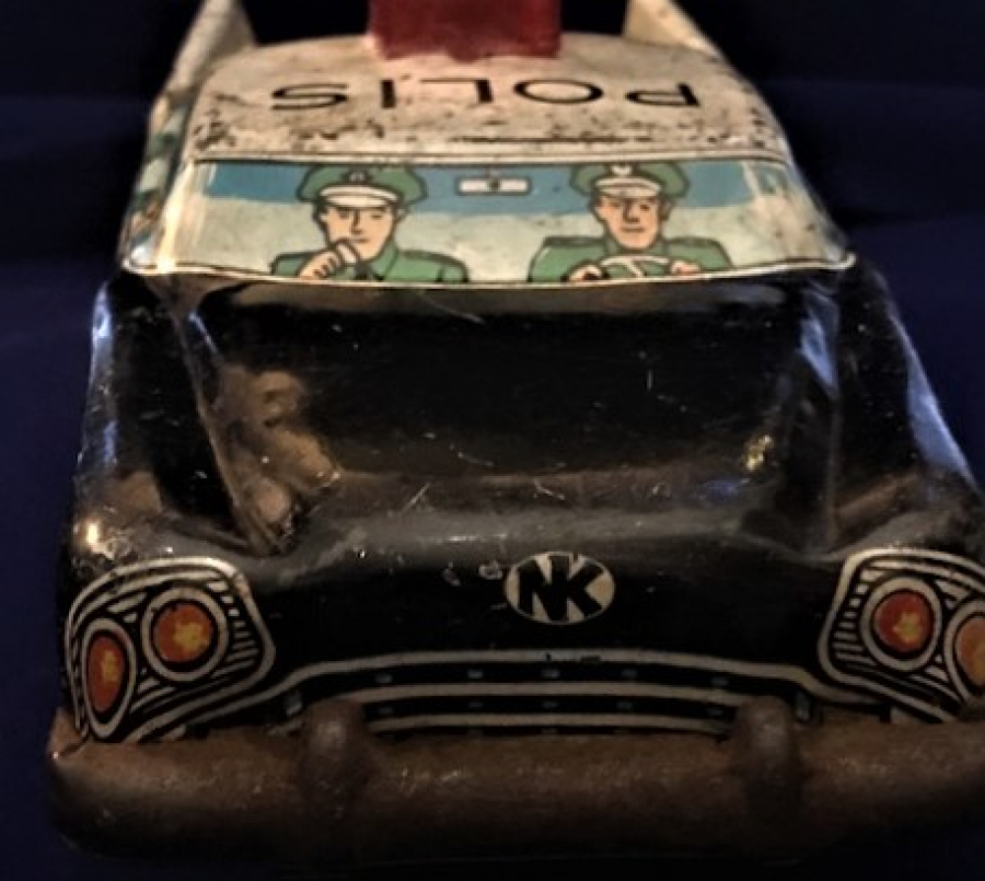 NEKUR YERLİ TENEKE OYUNCAK POLİS ARABASI 