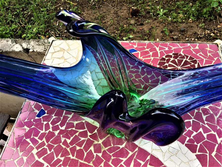 İTALYAN MURANO PARLEMENT MAVİSİ SU YEŞİLİ TONLARDA YUMUŞAK RENK GECİŞLERİ OLAN MEYVALIK