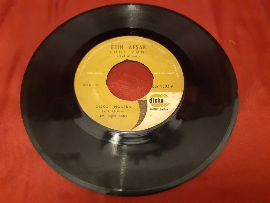 ESİN AFŞAR BİR MASAL TÜRKÜSÜ ( BEBEK ) 45 LİK YERLİ PLAK 