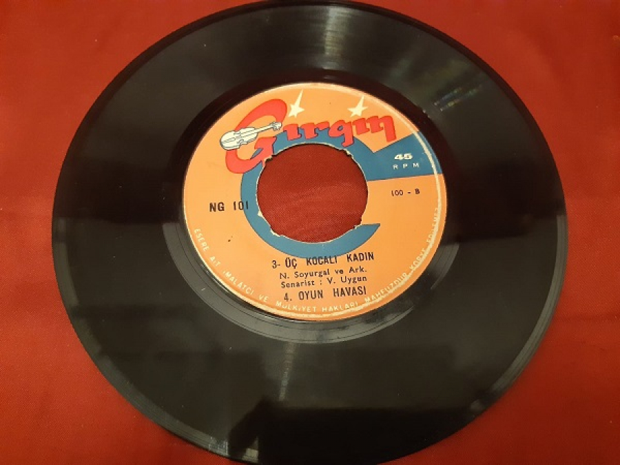 GIRGIN  4 ŞARKILIK ZERENGİL EVLENİYOR 2 - OYUN HAVASI 45 LİK YERLİ PLAK