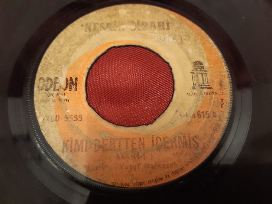ODEON NESRİN SİPAHİ VEDA . KİMİ DERTTEN İÇERMİŞ 45 LİK YERLİ PLAK 