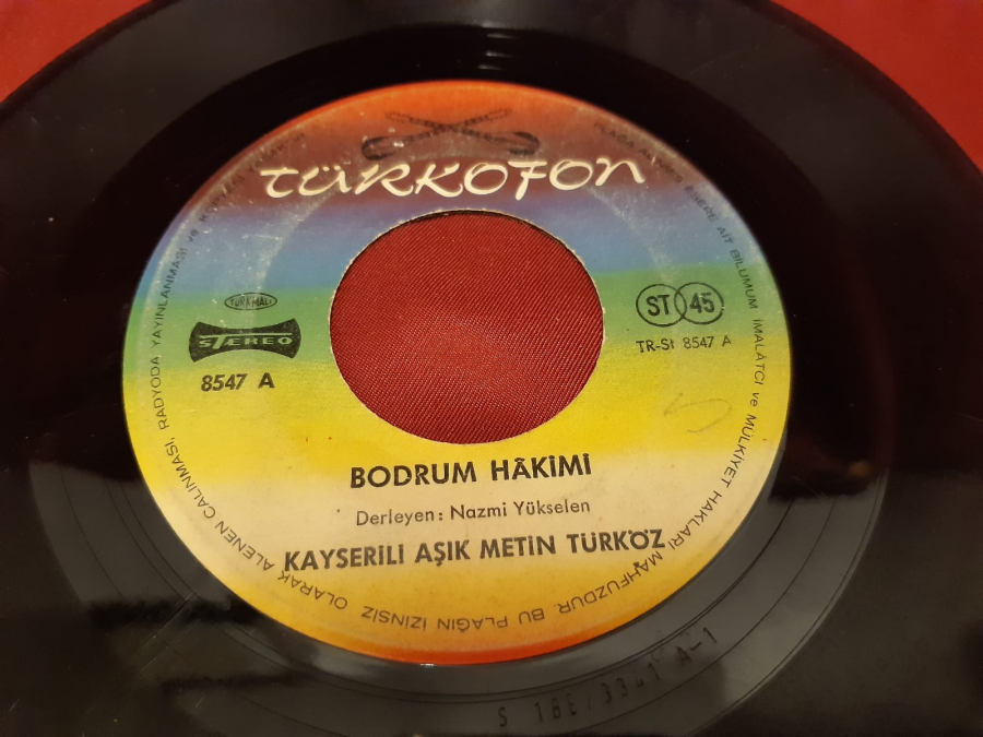 TÜRKOFON  KAYSERİLİ AŞIK METİN TÜRKÖZ A BODRUM HAKİMİ B ALMANYA'YI DOLAŞAN DURNALAR 45 LİK YERLİ PLAK 