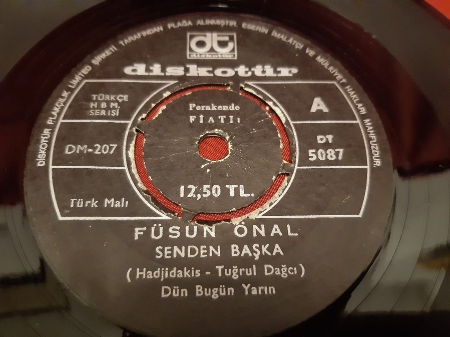 DİSKOTÜR FÜSUN ÖNAL  SENDEN BAŞKA   AMAN EFEM
