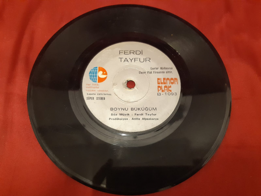 ELENOR PLAK A 1093 FERDİ TAYFUR  DURDURUN DÜNYAYI