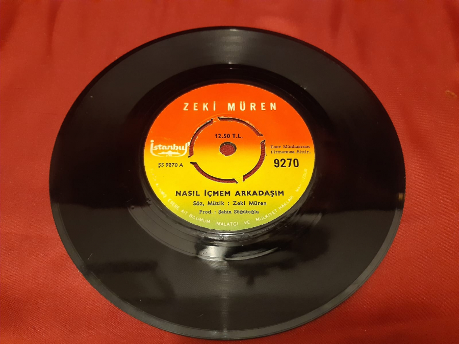 İSTANBUL PLAK  ŞS 9270 A ZEKİ MÜREN NASIL İÇMEM ARKADAŞIM LEYLA, BİR ŞİRİN, BİR ASLI GİBİ
