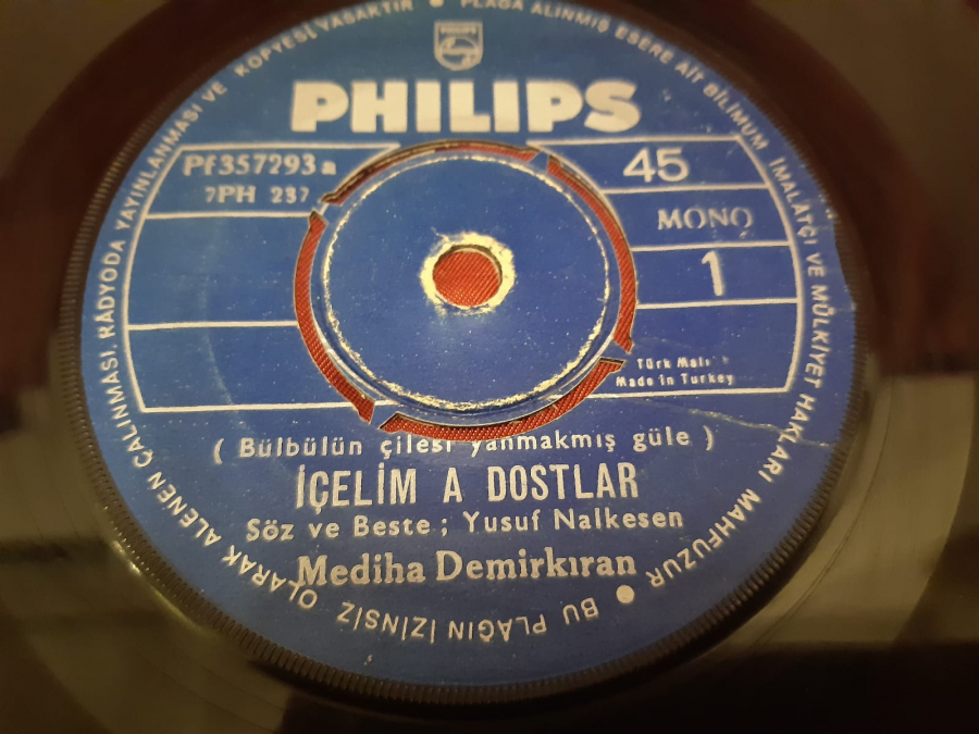 PHILIPS MONO 1 İÇELİM A DOSTLAR MEDİHA DEMİRKIRAN . MONO 2 HASRETİM SANA 45 LİK YERLİ PLAK 