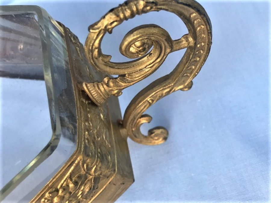 FRANSIZ  JARDİNYER METAL KISMI ALTIN VERMEY İÇİ CAM KASE